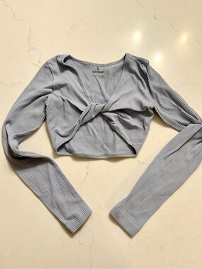 Garage Light Blue Ribbed Twist Front Crop Top - Size P/S